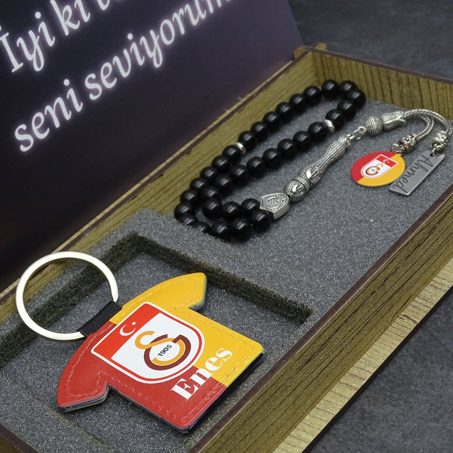 Personalisiertes Tesbih Geschenkset mit Wunschtext Galatasaray